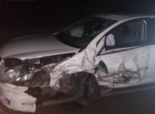 Un preot urcat la volan băut a intrat pe contrasens izbindu-se de un alt şofer, în Prahova