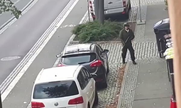 Atac armat la o sinagogă din Germania: doi oameni au murit