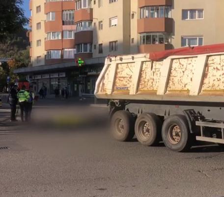 Accident dramatic în Cluj Napoca. O bătrână a murit spulberată de un camion, pe trecerea de pietoni