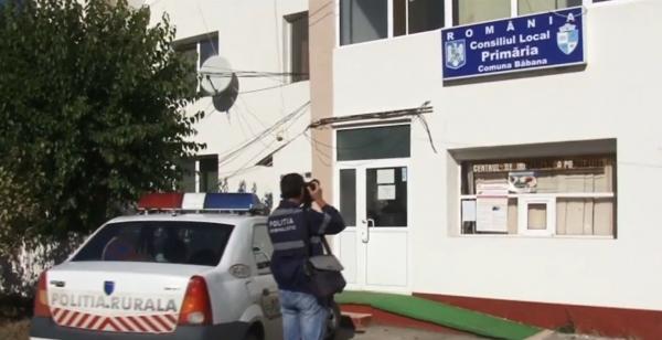Pagubă de zeci de mii de lei la Primăria Băbana din Argeș. Sediul instituţiei, spart în miez de noapte
