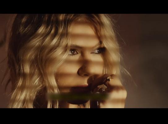 Sore şi-a îmbinat pasiunile, iar acum este artist, regizor şi scenarist