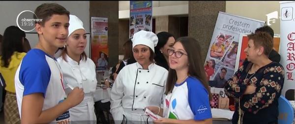 Patronii din turism plătesc cursurile elevilor pentru a-şi asigura personal