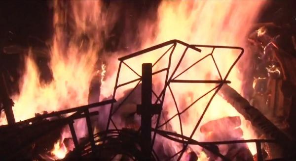 Incendiu devastator într-o localitate din Bacău. Patru case au fost mistuite de flăcări