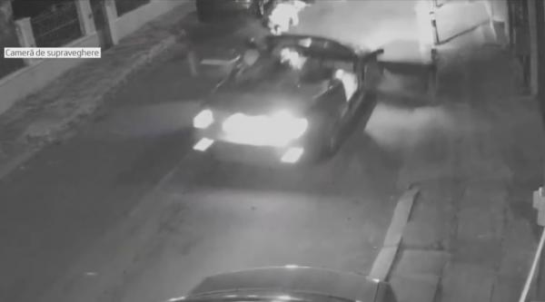 Un șofer vitezoman a lovit trei oameni și patru mașini, în Constanța