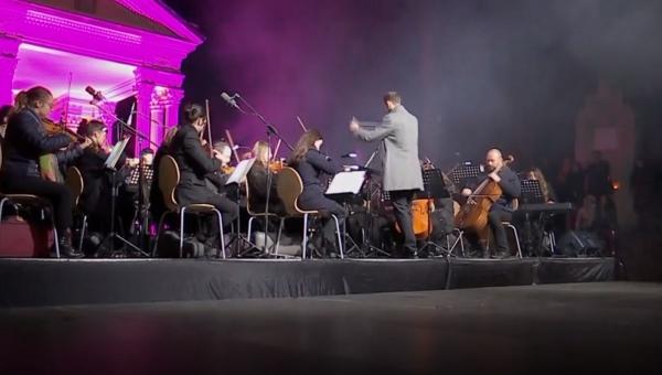 Concert în cimitir al Filarmonicii de Stat Transilvania, de Ziua Morţilor