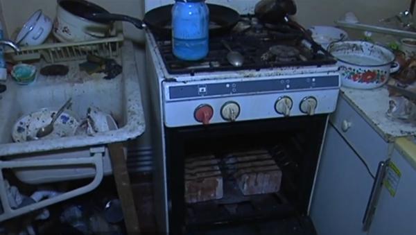 Explozia din blocul din Galați, provocată de un locatar care se încălzea cu cărămizi în aragaz