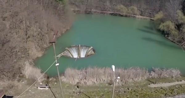 Lacul Vida, paradisul ascuns din Bihor, dezvăluie un peisaj de poveste