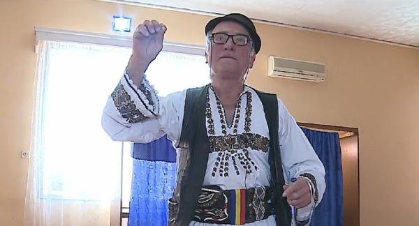 Imaginile zilei: Mobilizare impresionantă la vot, atât în țară, cât și în diaspora