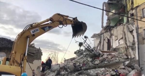 Cutremur devastator în Albania. Şase oameni au murit iar 300 au fost răniţi