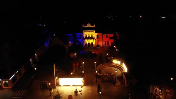 Sinaia, luminată în culorile tricolorului, de Ziua Națională