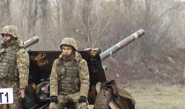 Roxana Preda, tunar la 24 de ani. Tânăra face parte din Brigada 30 Gardă