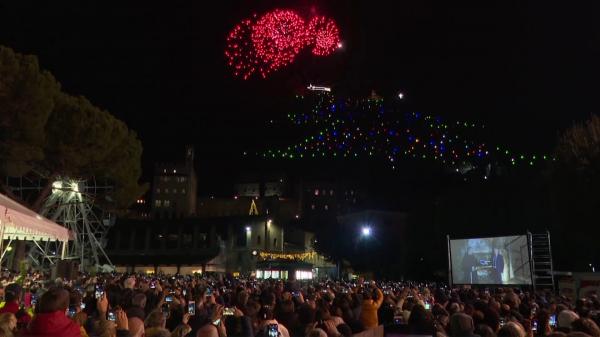 Cel mai mare brad de Crăciun din lume e în Italia, la Gubbio