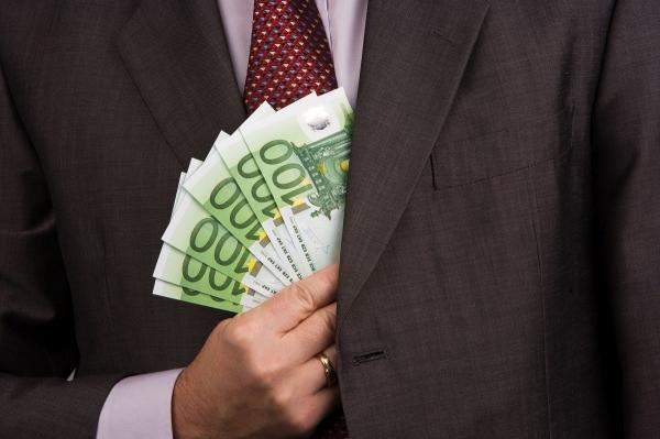 Parlamentari urmăriți penal pentru corupție în scandalul şpăgilor din Vama Nădlac 2