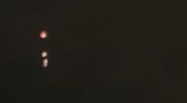 Fenomen straniu, surprins în Arizona. Mai multe lumini dubioase au apărut pe cer
