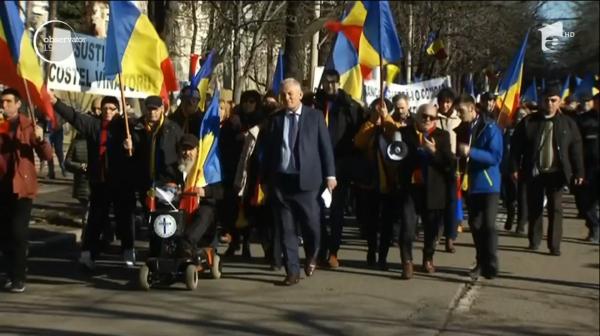 Protest la Buzău, după demiterea lui Costel Vânătoru de la șefia Băncii de Gene în Legumicultură