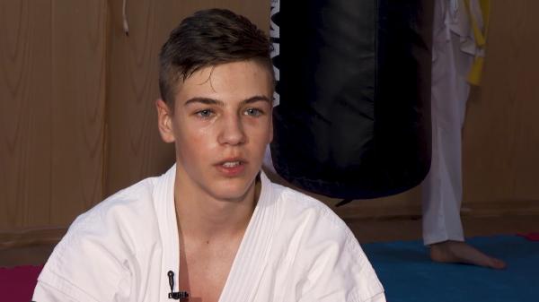 Eduard, campionul care înfruntă lipsurile pentru a reprezenta România