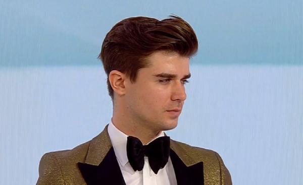 Domnii și ținutele de Crăciun: Cum le alegem