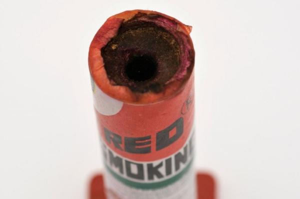 Un bărbat din Iaşi şi-a aprins o petardă în gură şi a murit