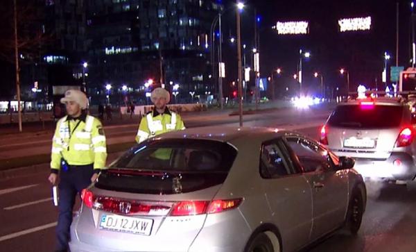 De Sfântul Ion, poliţiştii au ieşit pe stradă, la vânătoare de şoferi care s-au urcat băuţi la volan