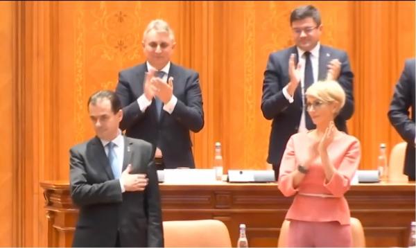 Alegerile anticipate, invocate inclusiv de Klaus Iohannis, ar putea fi organizate în vară