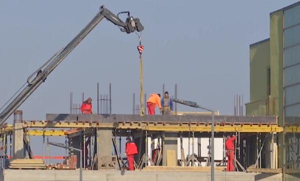 În ultimii ani, blocurile au luat locul parcurilor şi grădinilor în România