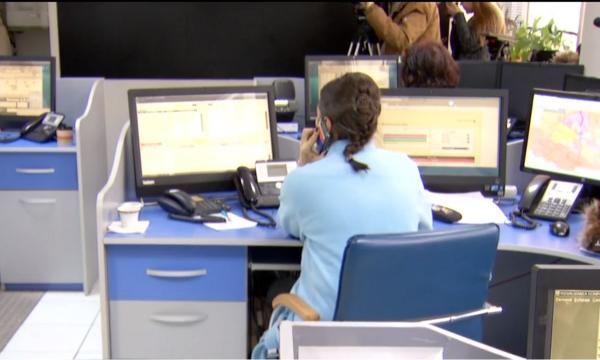 Un copil de şapte ani, din Feteşti, şi-a salvat sora abia născută sunând la 112