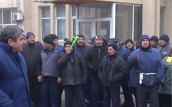 Grevă la CFR, mii de oameni lăsaţi pe drumuri