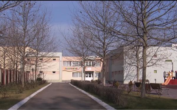 Şcoli şi grădiniţe închise din cauza răspândirii gripei