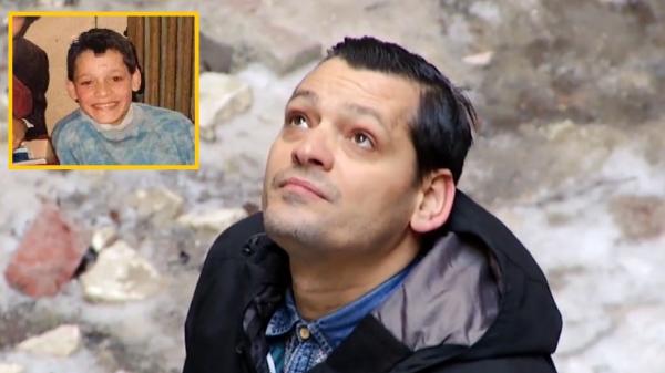 La naștere a fost abandonat pe calea ferată și a trăit în orfelinat. Acum a devenit medic de succes