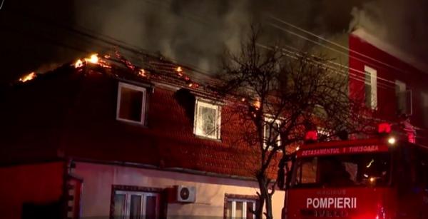 Incendiu de proporţii în Timişoara. Casa cântăreţei Sorina, fosta iubită a lui Nicolae Guţă, cuprinsă de flăcări