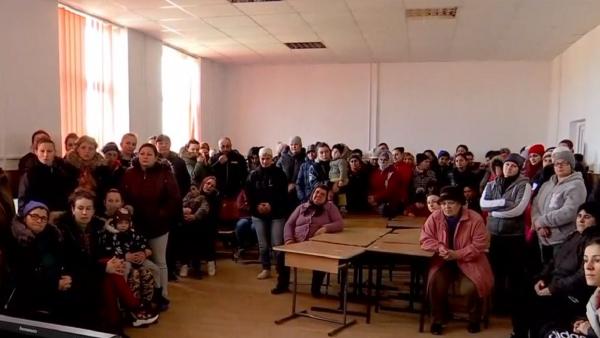 Gripa, combătută de dascăli în școlile de la țară