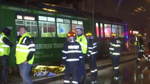 Un bărbat a murit călcat de tramvai, după ce ar fi traversat printr-un loc nepermis, în Iaşi