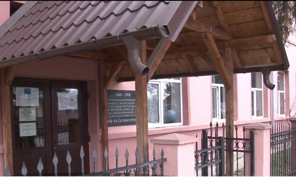Profesoară din Prahova, doctor în biologie, crize de nervi în faţa elevilor