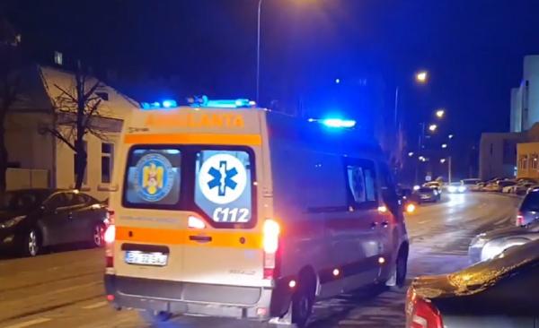 De la petrecere la spital. Aproape 20 de oameni intoxicaţi, după ce au mâncat la un botez