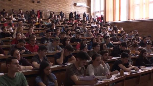 Pastilele de memorie, un pericol pentru sănătatea studenţilor