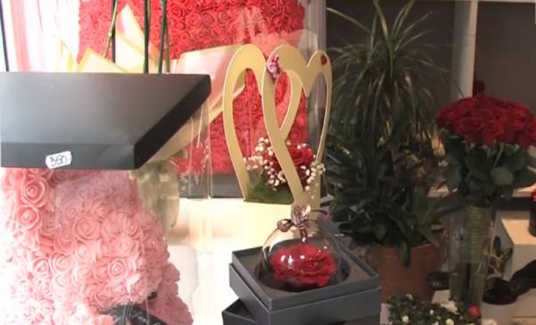 Românii, popor de romantici. 3 din 10 vor ca Valentine's Day să fie zi liberă