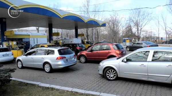 Epidemia de coronavirus scade preţurile la carburanţi
