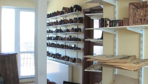 Un bărbat din Oradea, pasionat de istorie, a transformat locuinţa părinţilor într-un muzeu