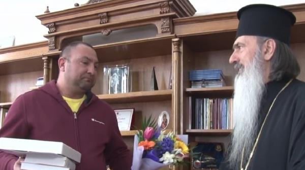 Taximetrist din Constanţa recompensat de Arhiepiscopul Tomisului, după ce a salvat un băiat de la înec