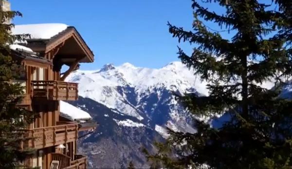 O mie de euro pe noapte pentru turiştii care vor să doarmă într-un resort de lux din Munţii Alpi
