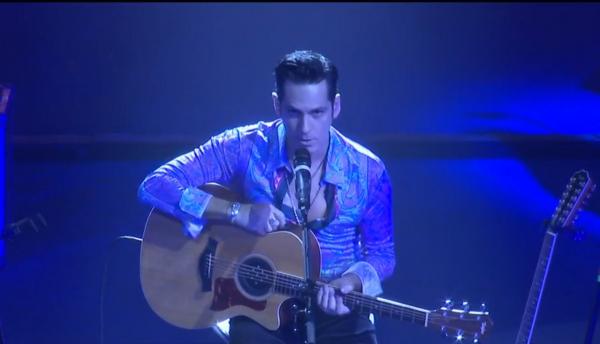 Ștefan Bănică a susținut concertul acustic „Te iubesc, femeie!"