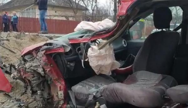 Accident cumplit provocat de un TIR în Suceava. O persoană a murit, alte trei sunt rănite