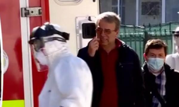Senatorul Vergil Chiţac, adus fără mască la spital