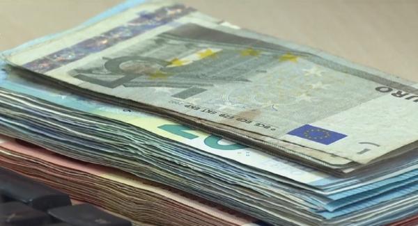 Economia românească, la ce să ne așteptăm. Cum își mai susțin firmele mici activitatea