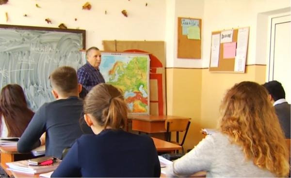 Ministrul Educației exclude înghețarea anului școlar