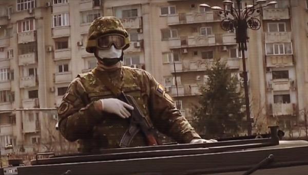 Starea de urgenţă a scos armata pe străzi, cu armamentul la vedere