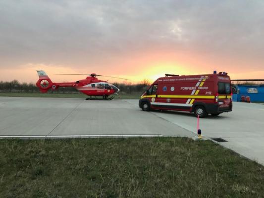 Trei bebeluși născuți prematur la Suceava, transferați la București