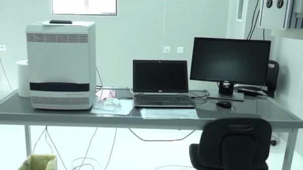 Munca din spatele laboratoarelor de testare