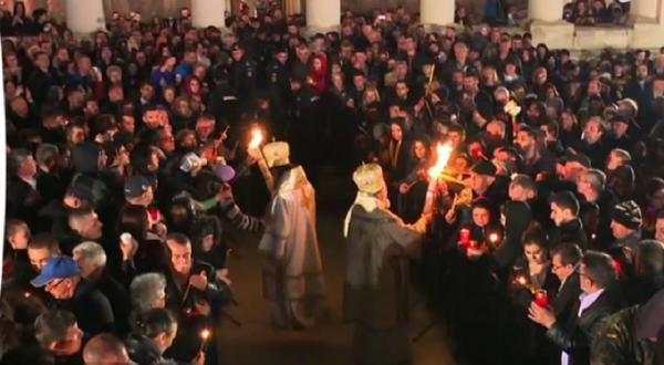 Anul acesta, paştile vin la uşă. Bisericile rămân închise în noaptea Învierii