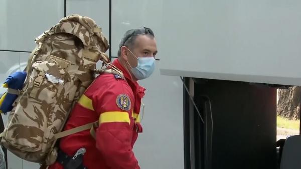 Medici români plecați să salveze pacienți cu coronavirus în Italia: ”Am venit să dăm o mână de ajutor”